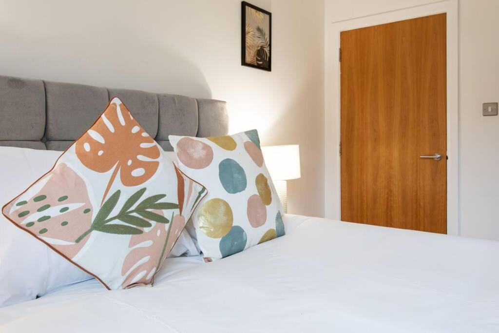 Best City Centre Luxurious Home Free Parking Belfast Exterior photo
