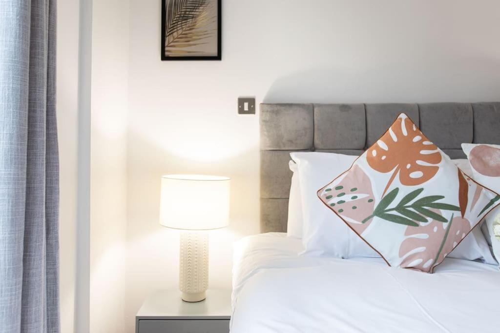 Best City Centre Luxurious Home Free Parking Belfast Exterior photo