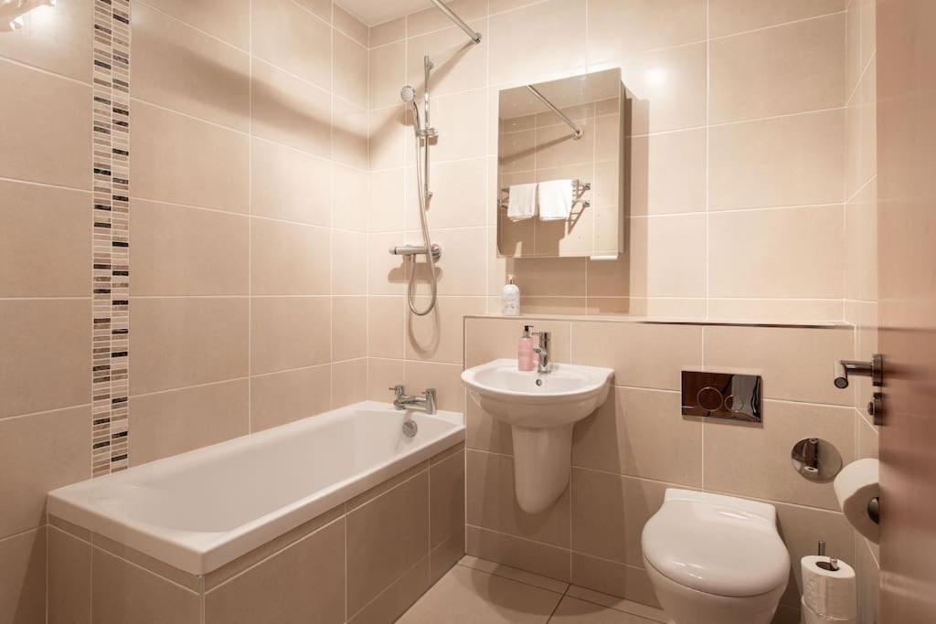 Best City Centre Luxurious Home Free Parking Belfast Exterior photo