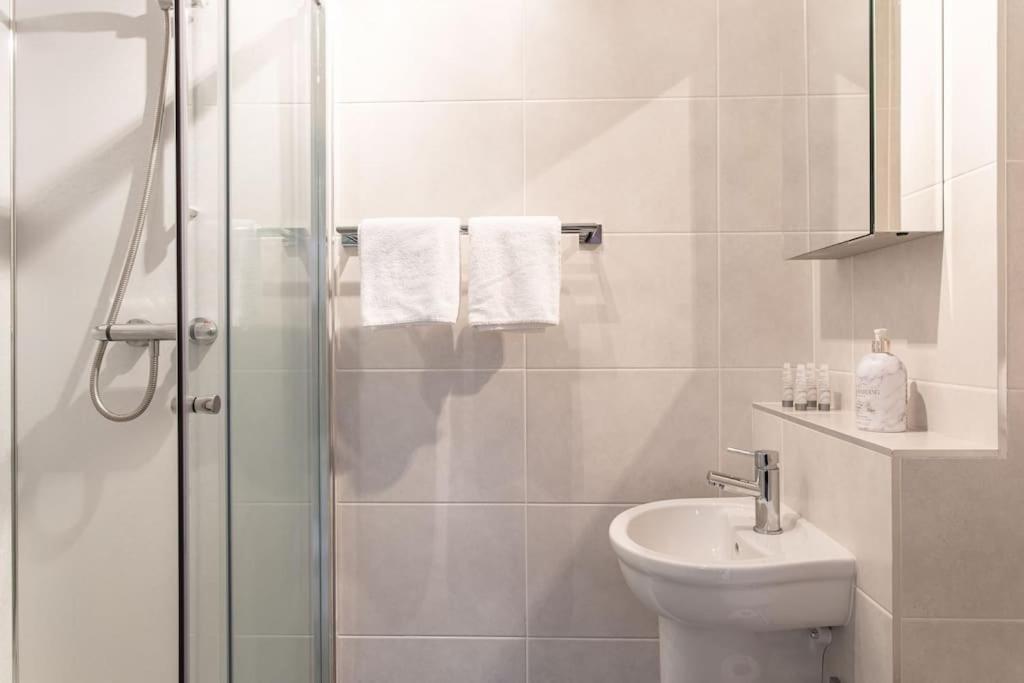 Best City Centre Luxurious Home Free Parking Belfast Exterior photo