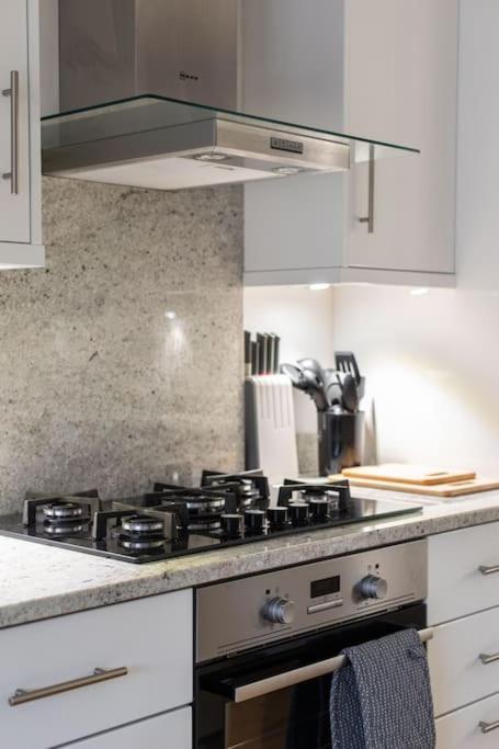 Best City Centre Luxurious Home Free Parking Belfast Exterior photo